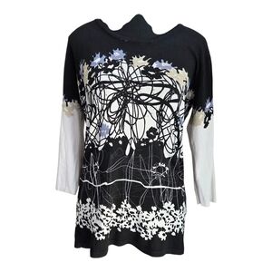 Elegant Black and White Floral Women's Tunic Wuth Rhinestones Size Med